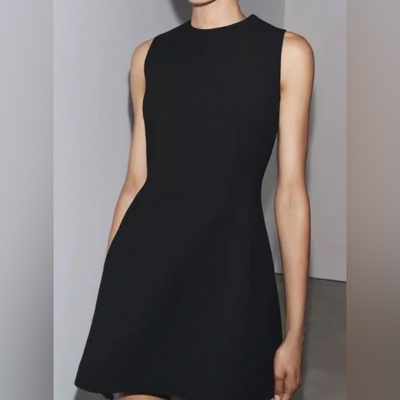 NWT ZARA VOLUMINOUS SHORT BLACK DRESS size M blogger favorite - Picture 3 of 15
